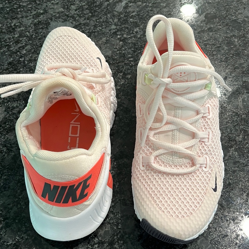 Woman’s Nike Free Metcon 4